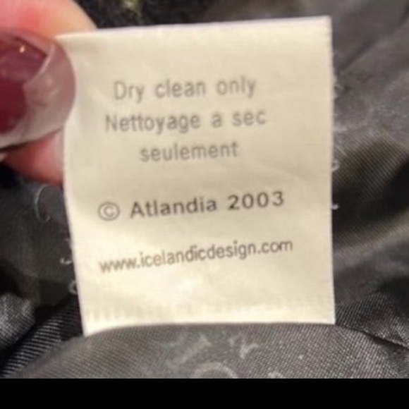 ICELANDIC DESIGN Embroidered Floral Cottage Core Lined Wool Cardigan SZ S/M - Picture 9 of 11